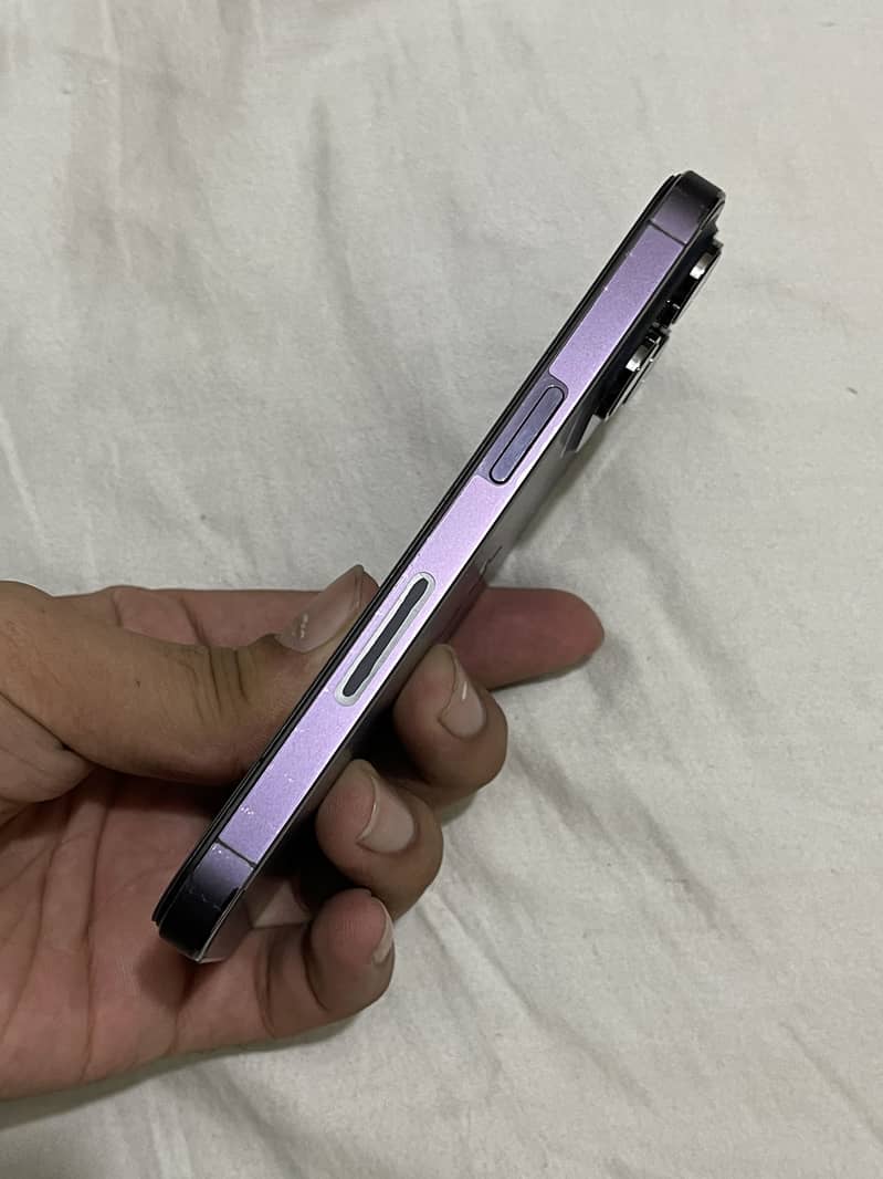 Apple iPhone 14 Pro 8