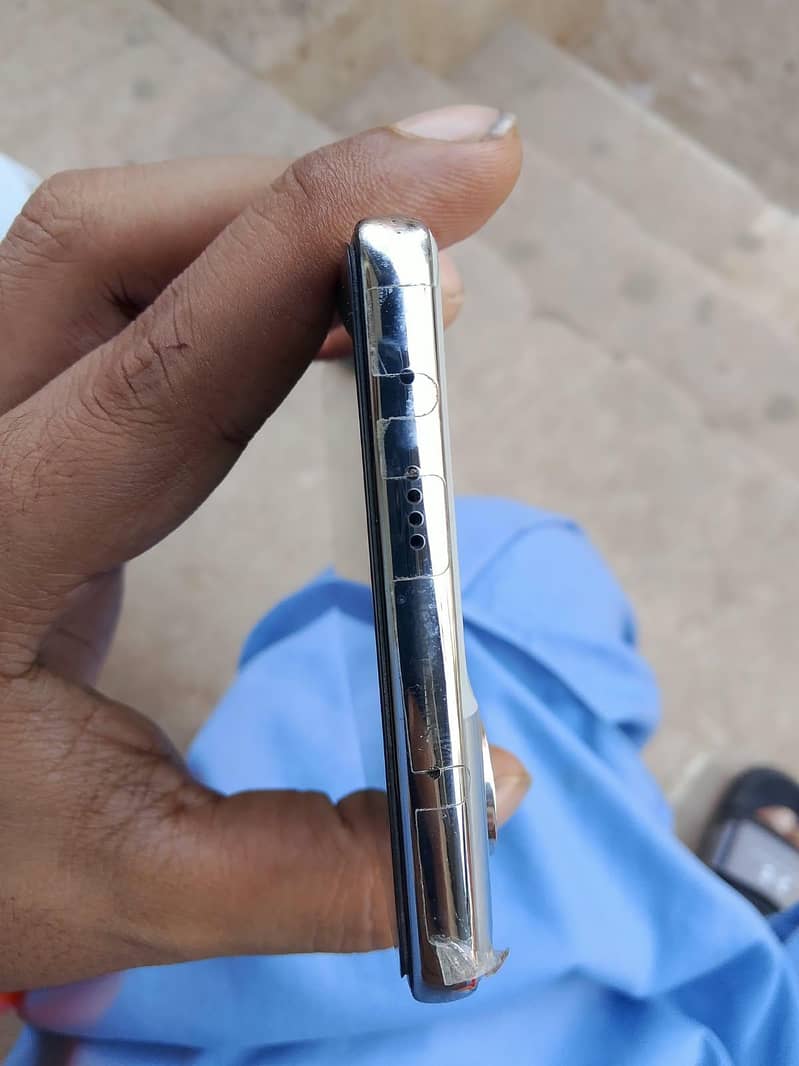Tecno CAMON 40 3