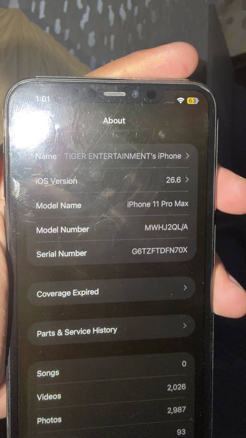 Apple iPhone 11 Pro Max 12