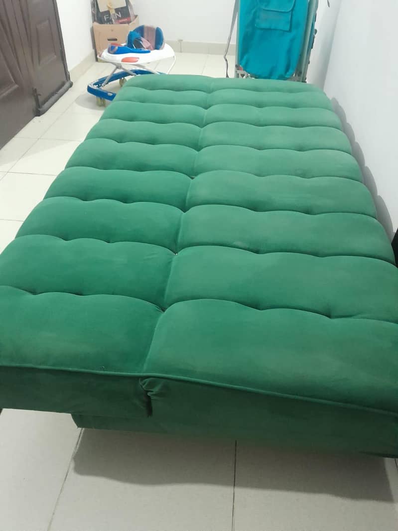 Sofa cumbed 2