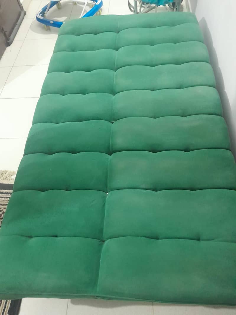 Sofa cumbed 3
