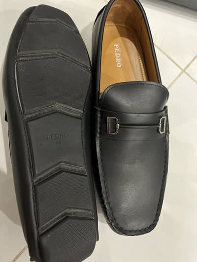 Shoes - loafers- casuals