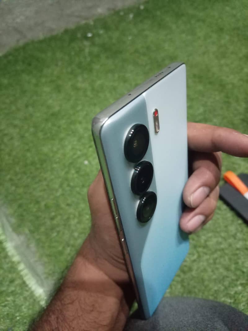 Tecno CAMON 40 Pro 5