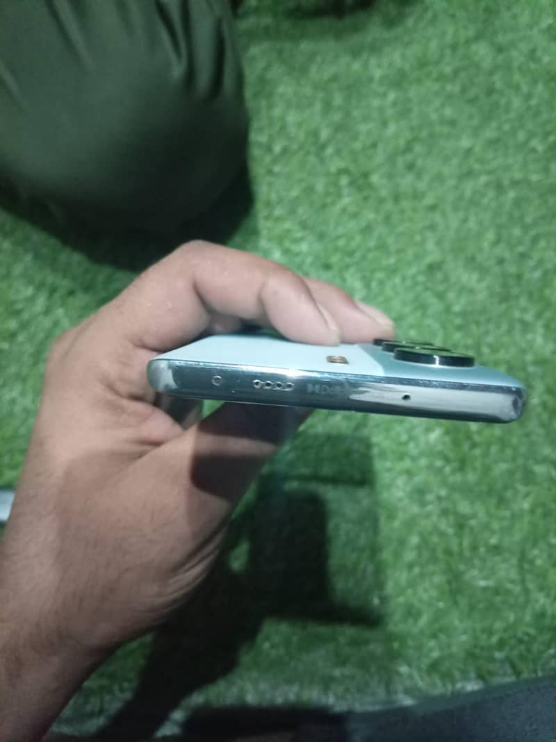 Tecno CAMON 40 Pro 6