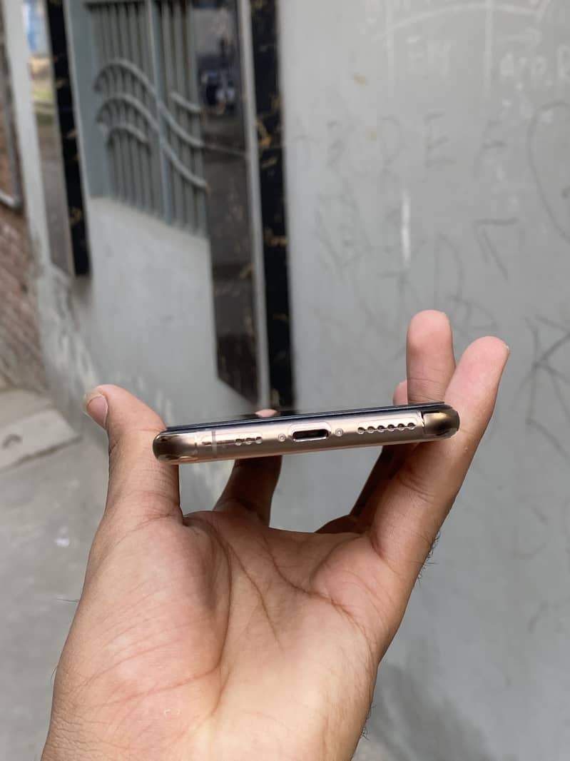 Apple iPhone XS 2