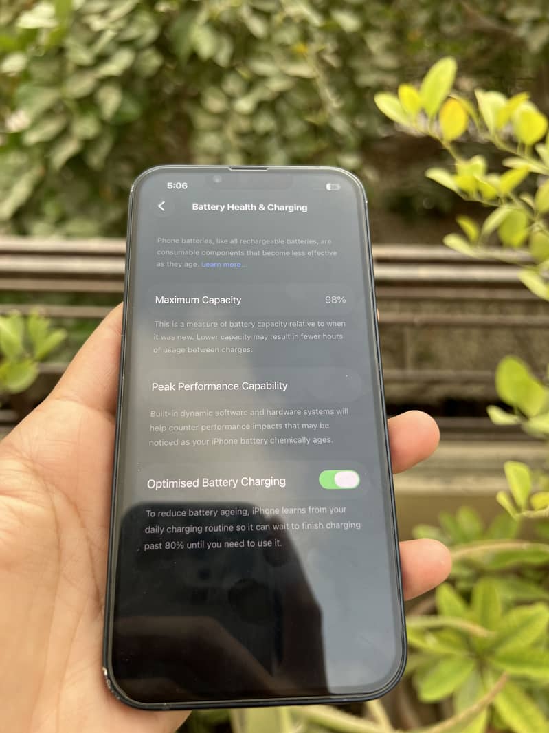 Apple iPhone 13 2