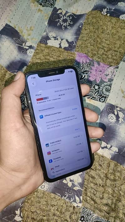 Apple iPhone 11 - Mint Condition