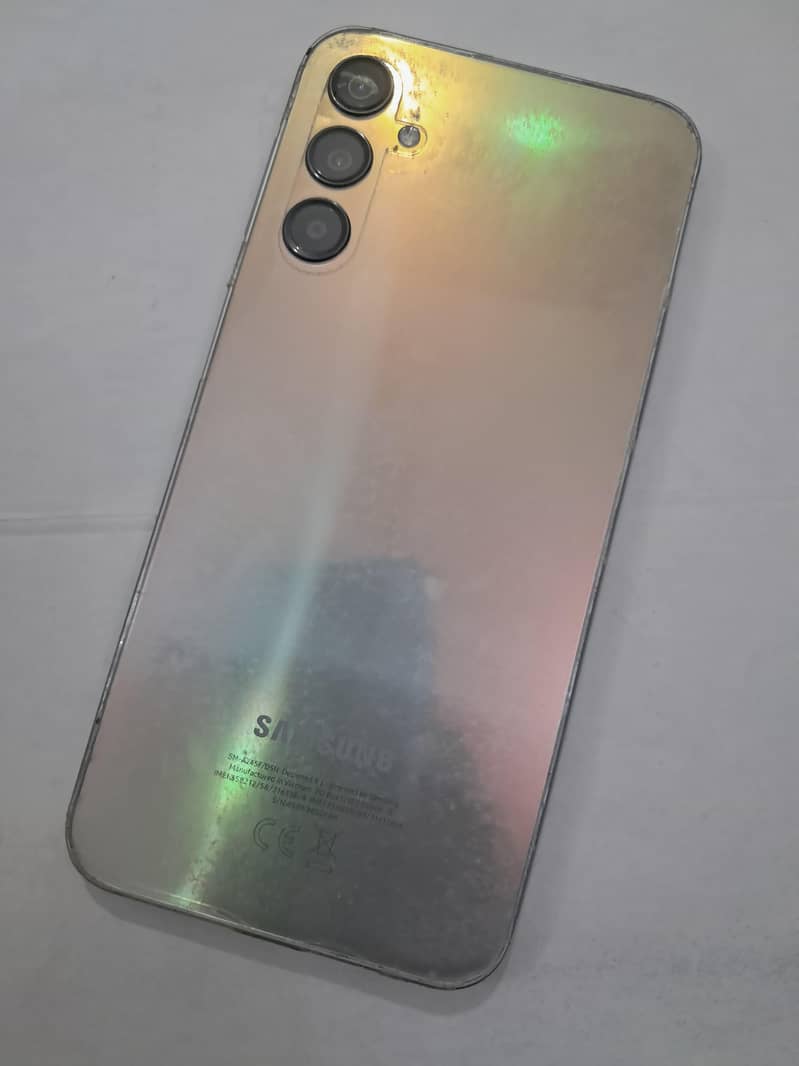 Samsung Mobile A24 8