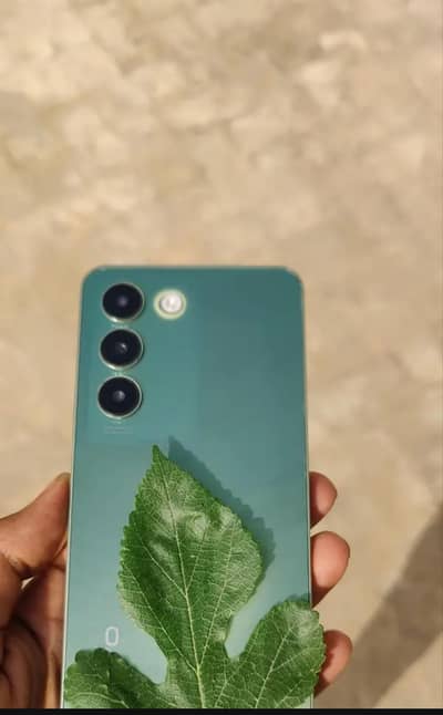 Vivo Y100
