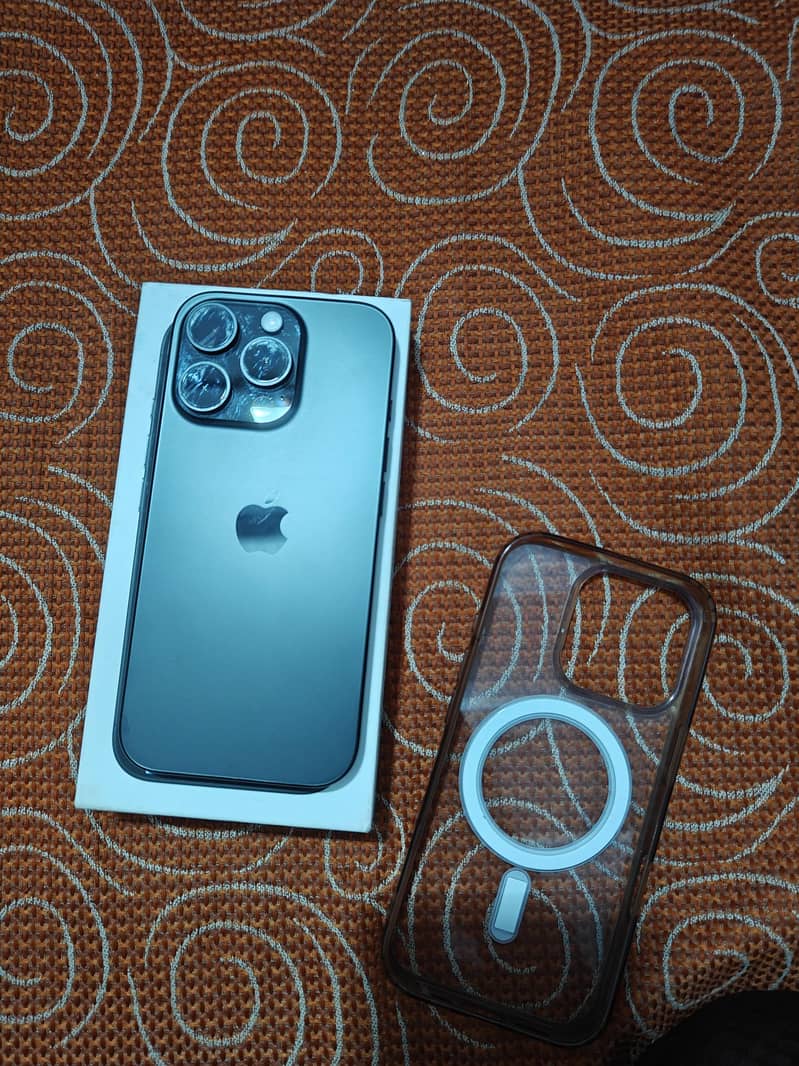 Apple iPhone 16 Pro 7