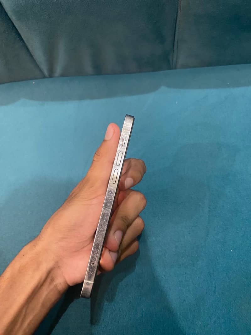 Apple iPhone 12 Pro 8