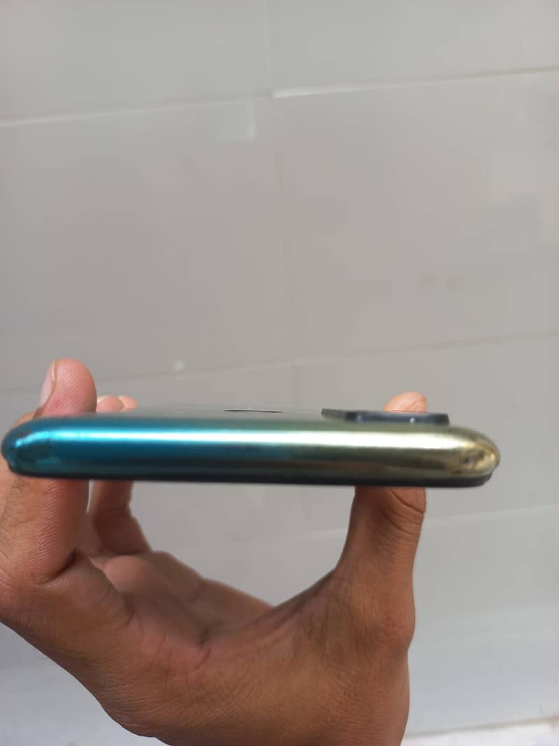 Tecno CAMON 15 CD7 1