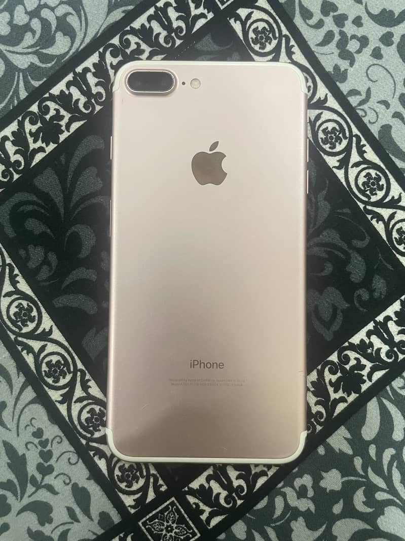 Apple iPhone 7 Plus 0
