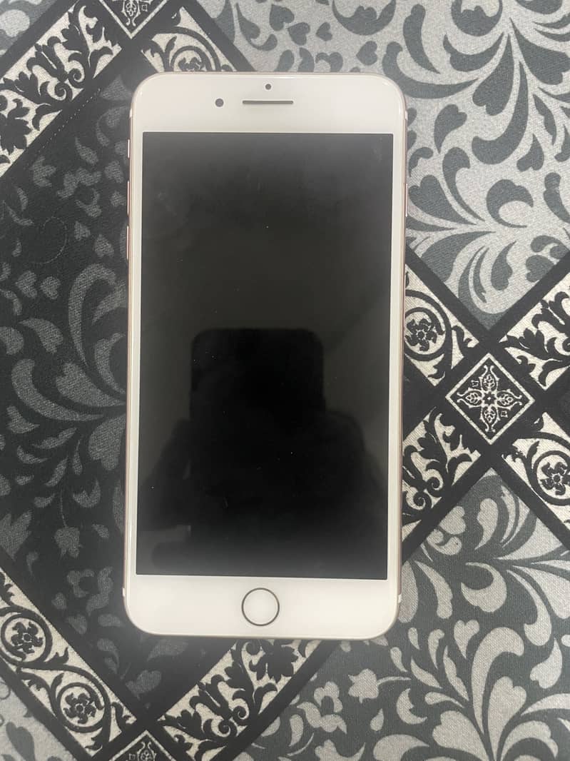 Apple iPhone 7 Plus 1