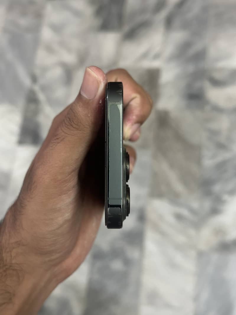 Apple iPhone 13 Pro 5