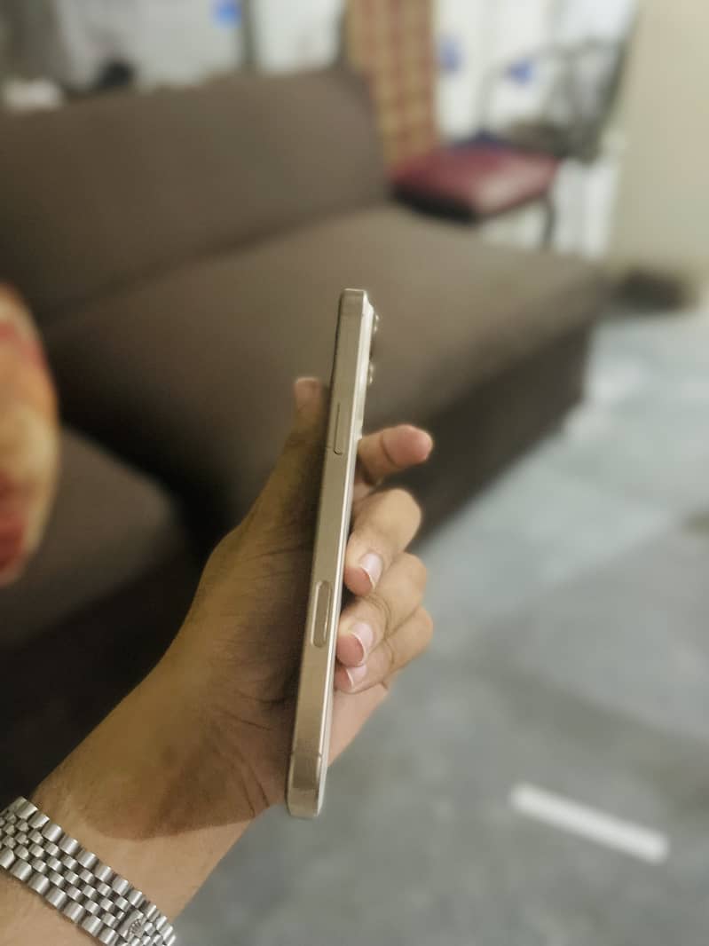 Iphone 16 pro max Jv 7