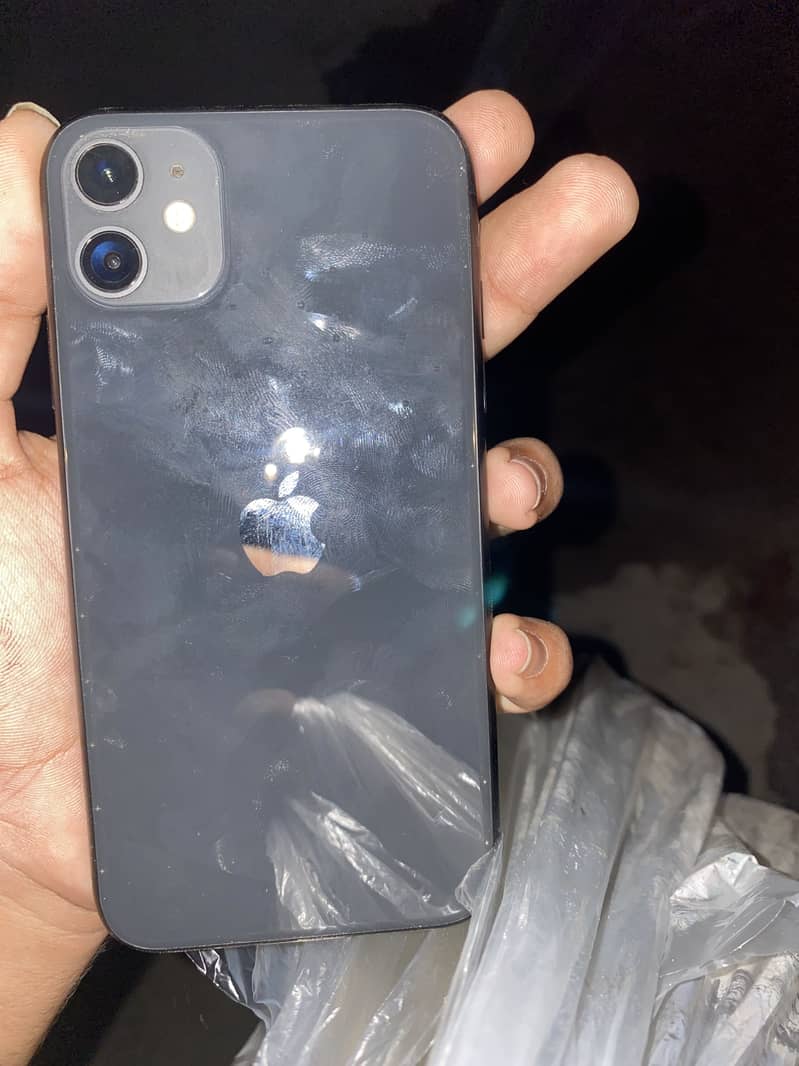 Apple iPhone 11 0