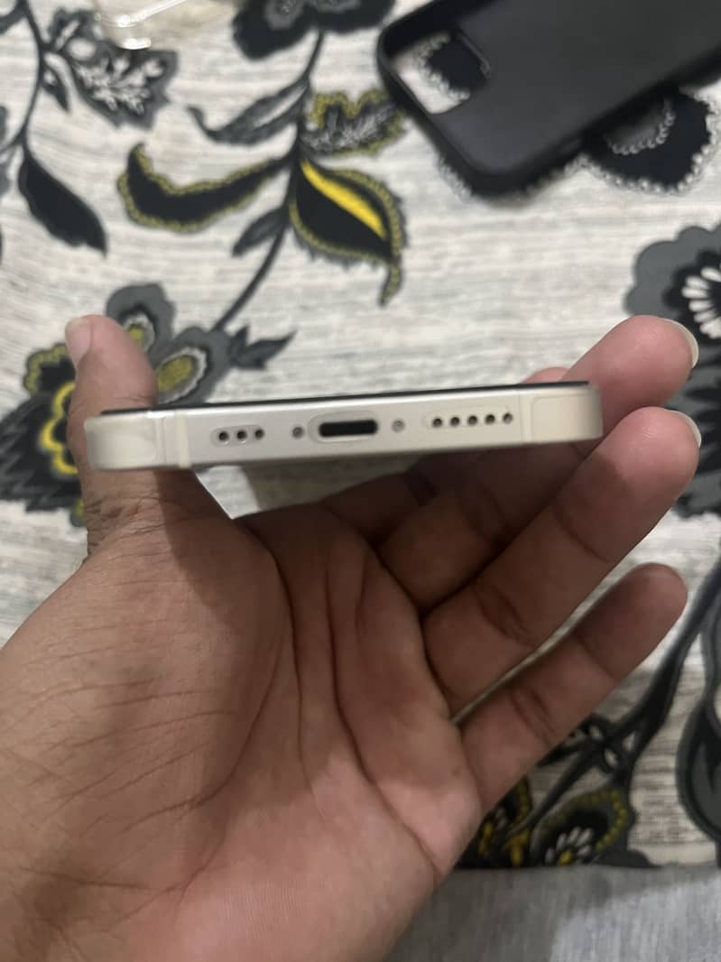 Apple iPhone 12 2