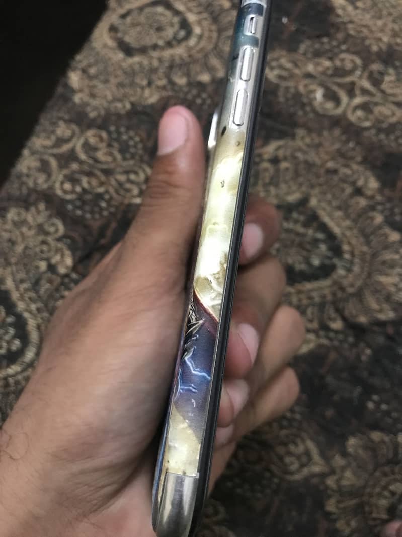 Apple iPhone X 2