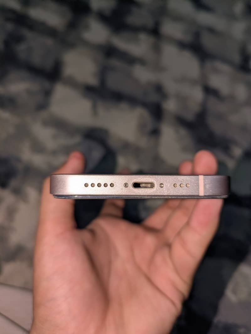 Apple iPhone 13 1