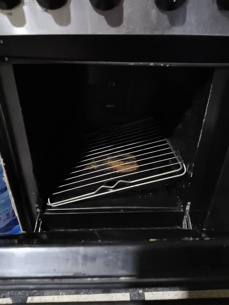Cooking Range - Rarely Used 3