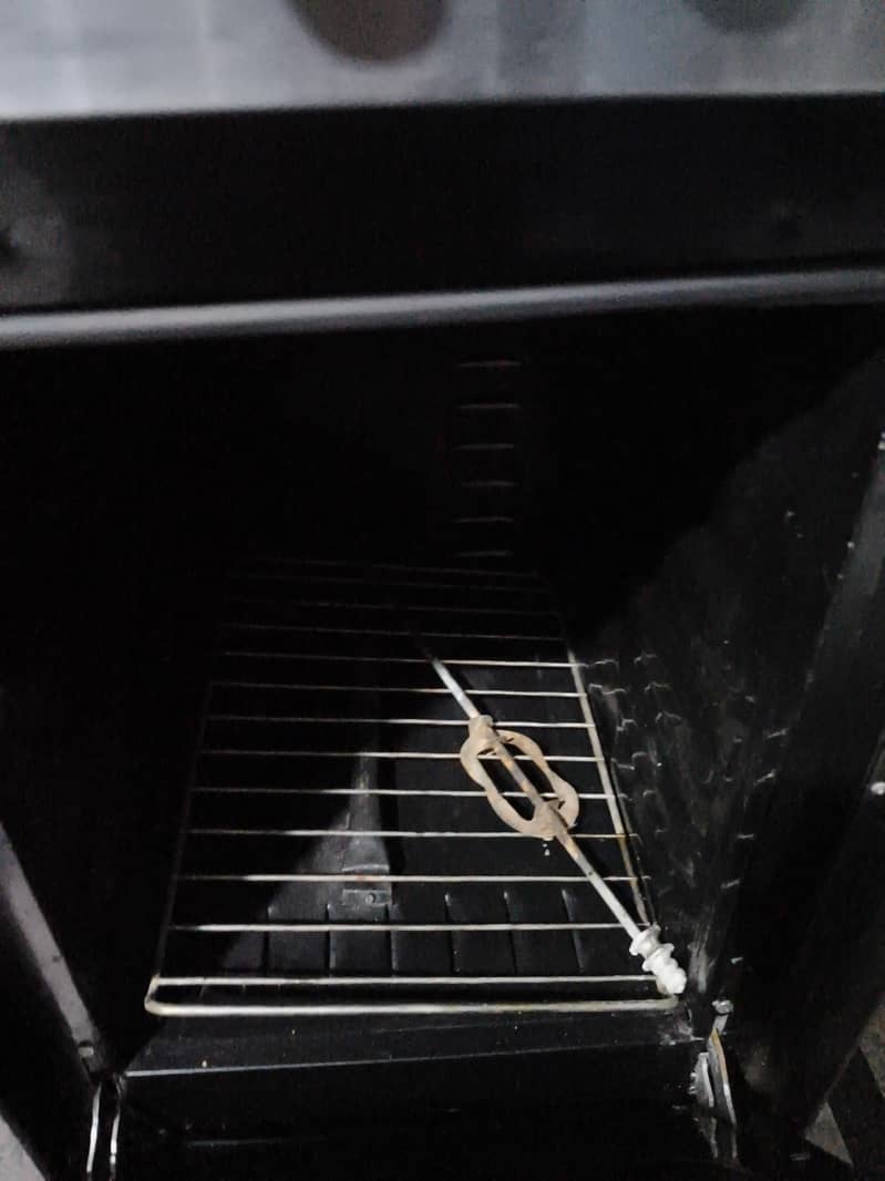 Cooking Range - Rarely Used 6