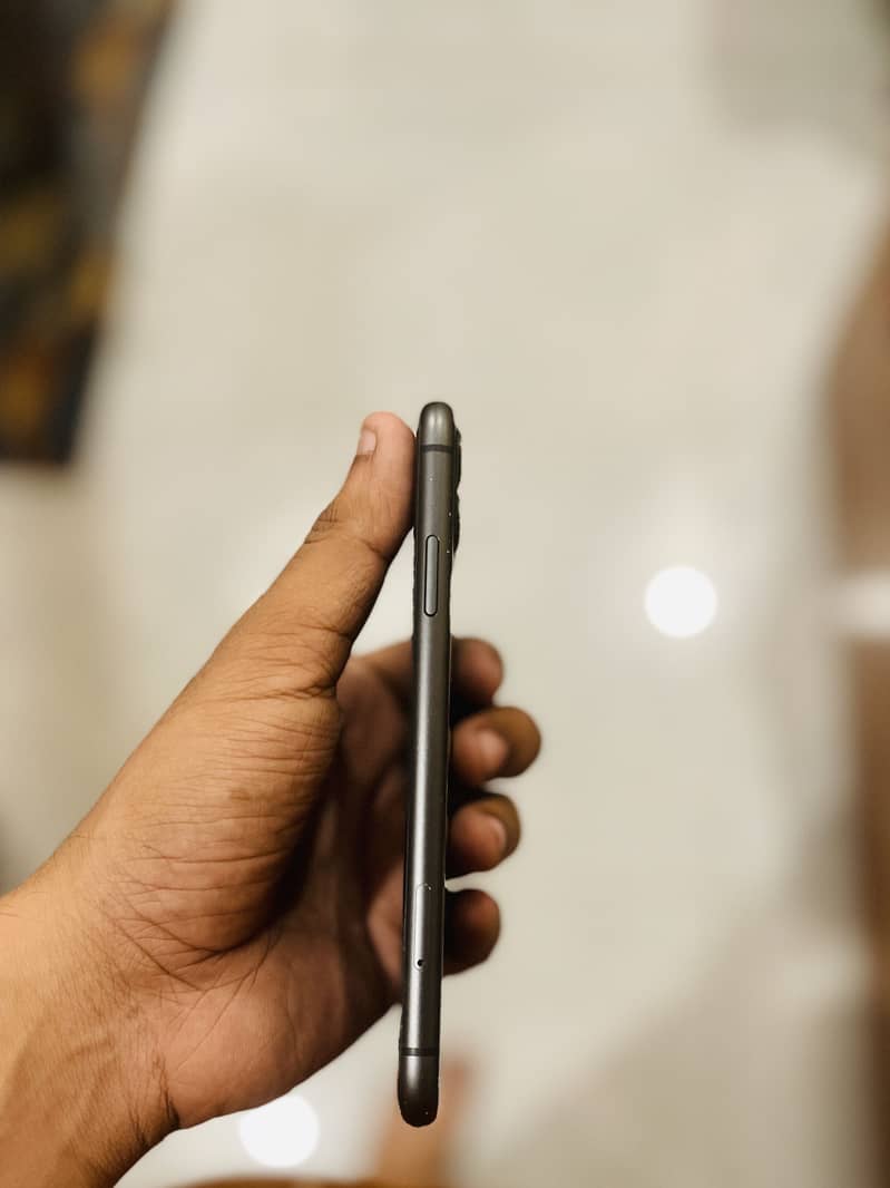 Apple iPhone 11 1