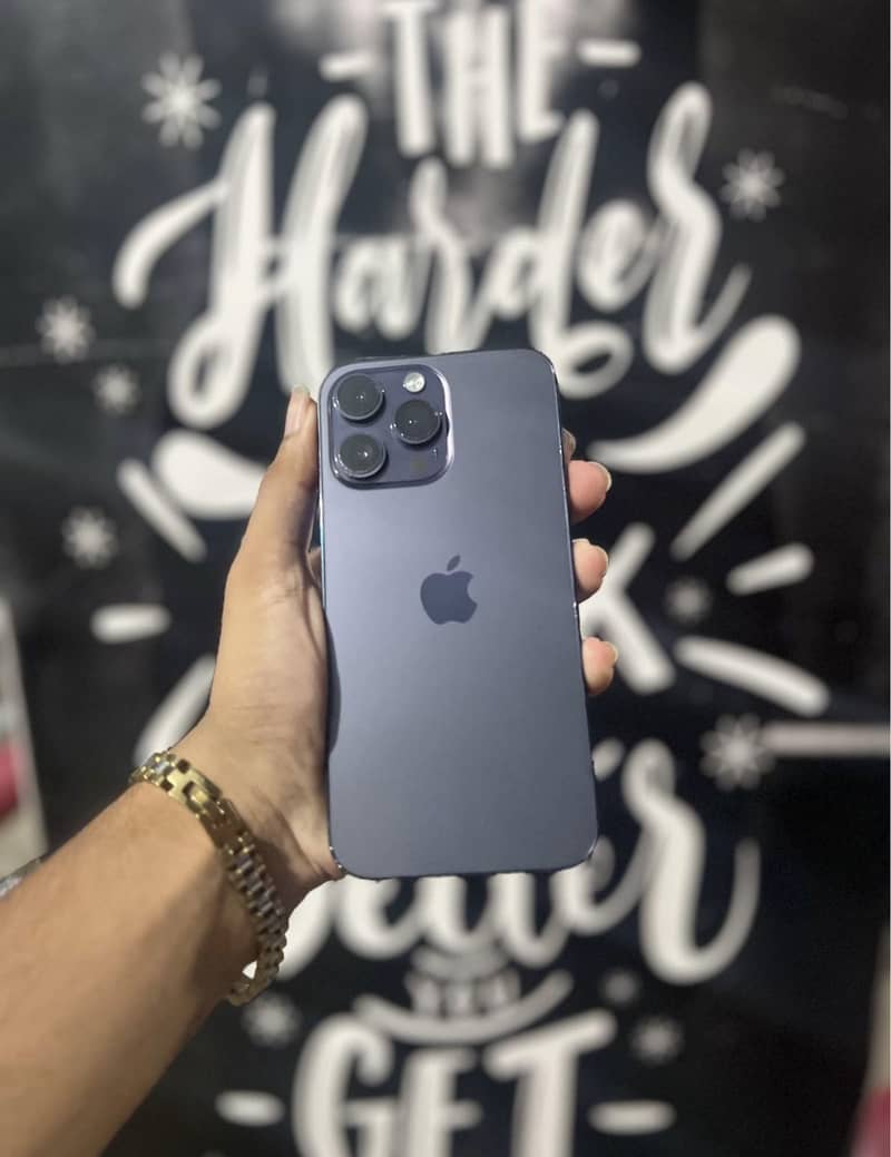 Apple iPhone 14 Pro Max 4