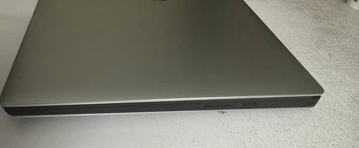 Dell Precision 5520 | 4K Touch | 512GB Nvme | 8GB Ram | 4GB Graphics