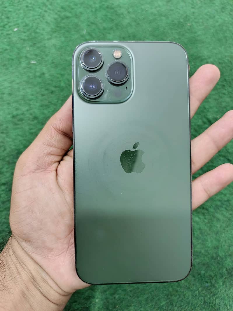 Apple iPhone 13 Pro Max 1