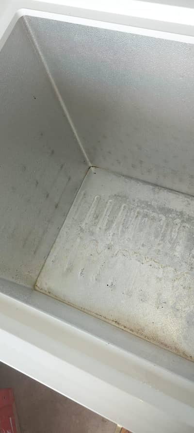 Haire New condition freezer