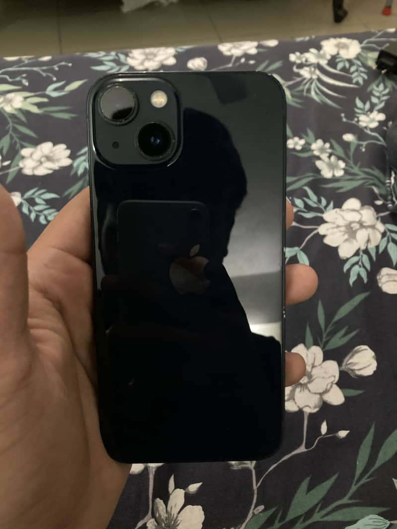 Apple iPhone 13 0