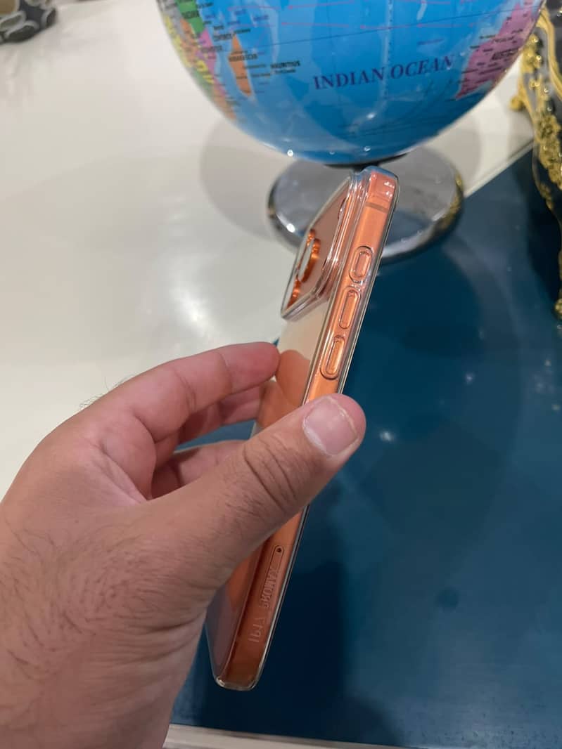 Apple iPhone 17 Pro Max 2