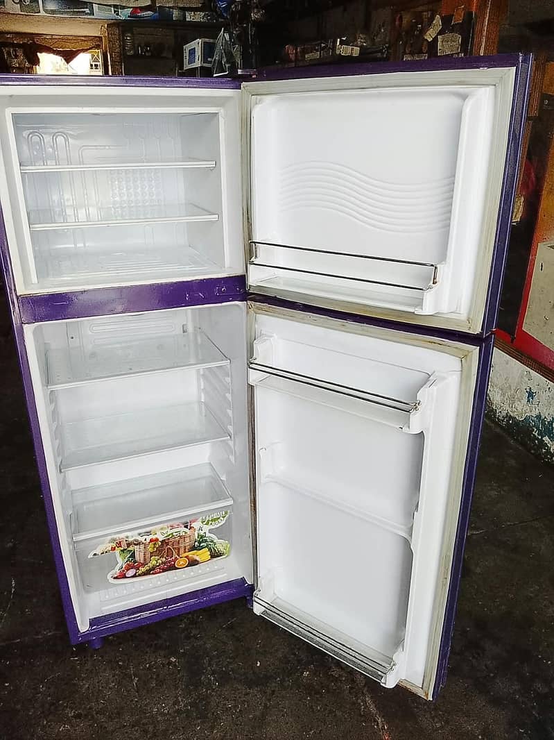 waves Small size fridge 6