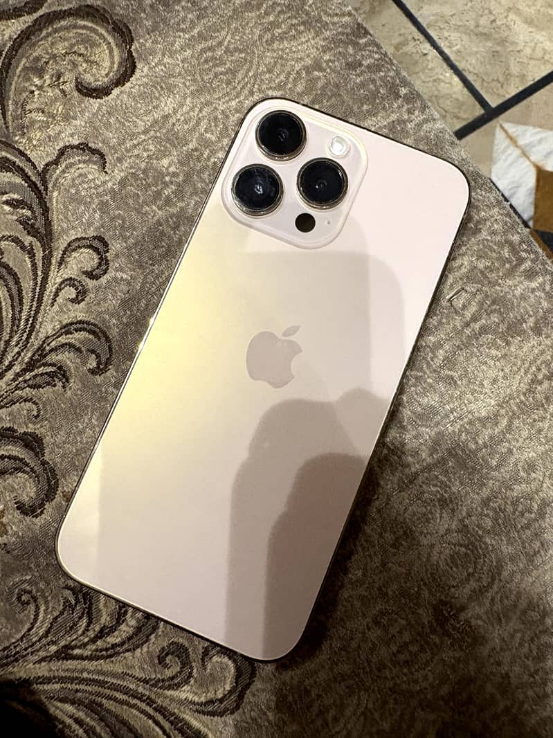 Apple iPhone 14 Pro Max 4