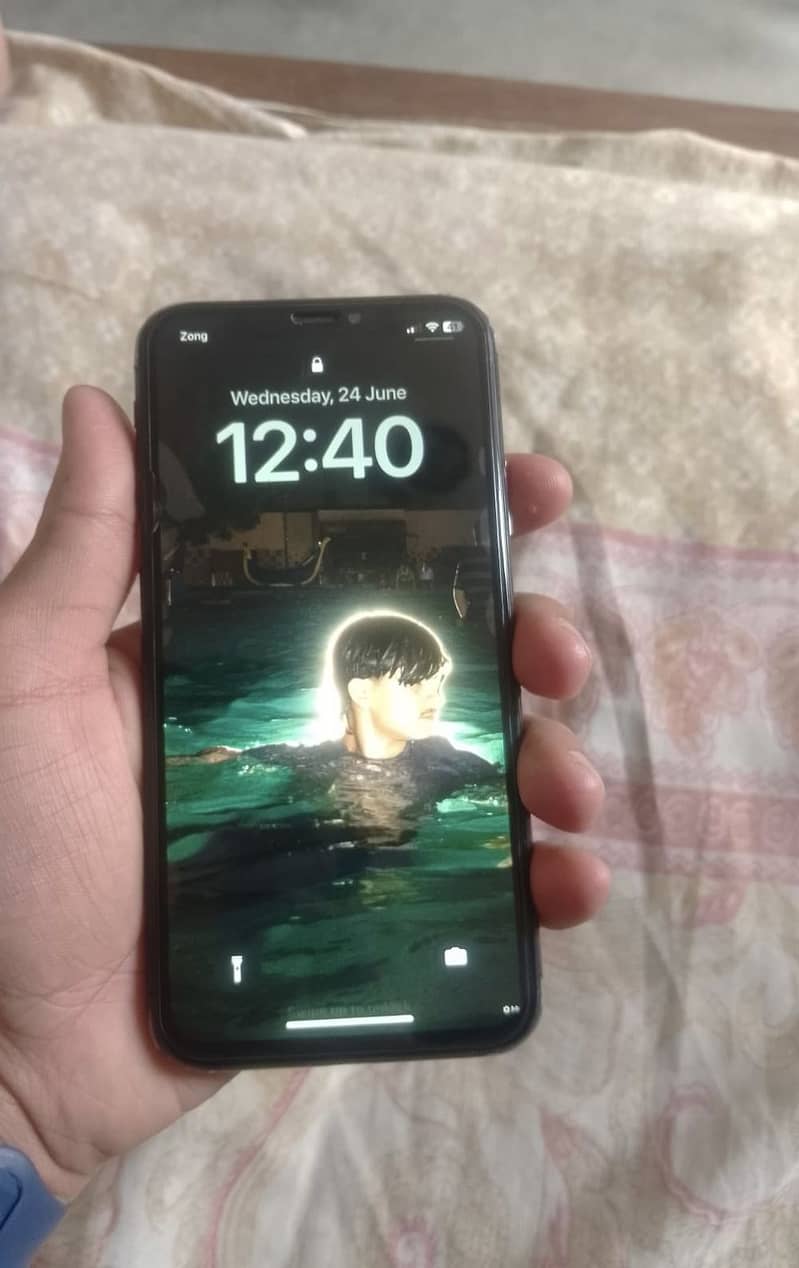 Apple iPhone X 2