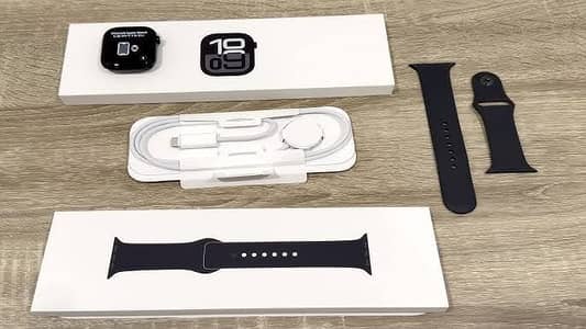 Stratchless Slightly Used Brand New Box Opened Apple Watch Series 10