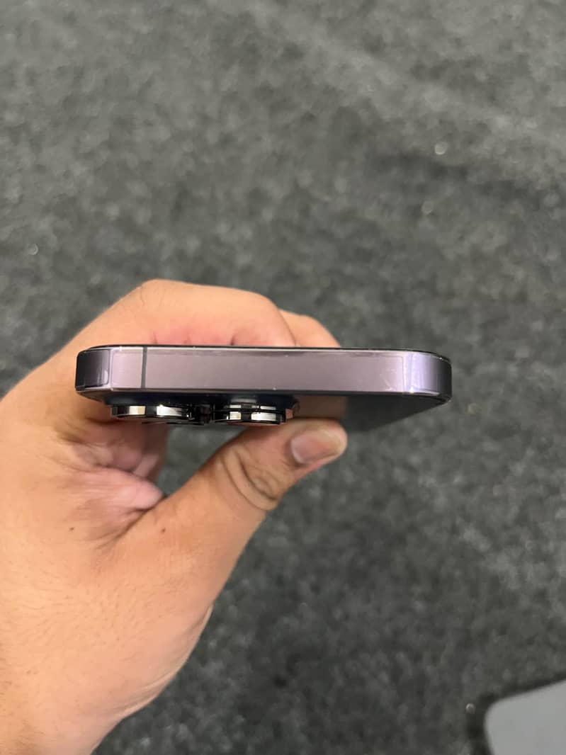 Apple iPhone 14 Pro 2
