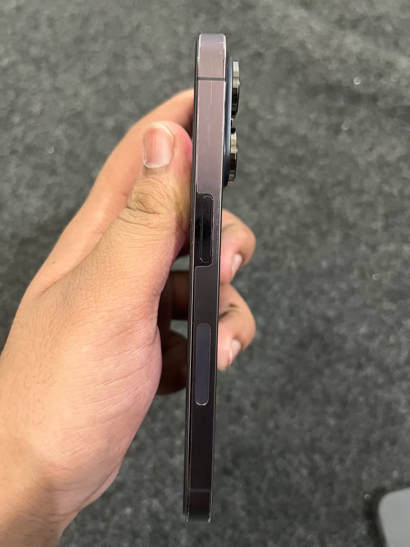 Apple iPhone 14 Pro 3