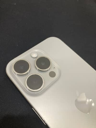 Apple iPhone 15 Pro