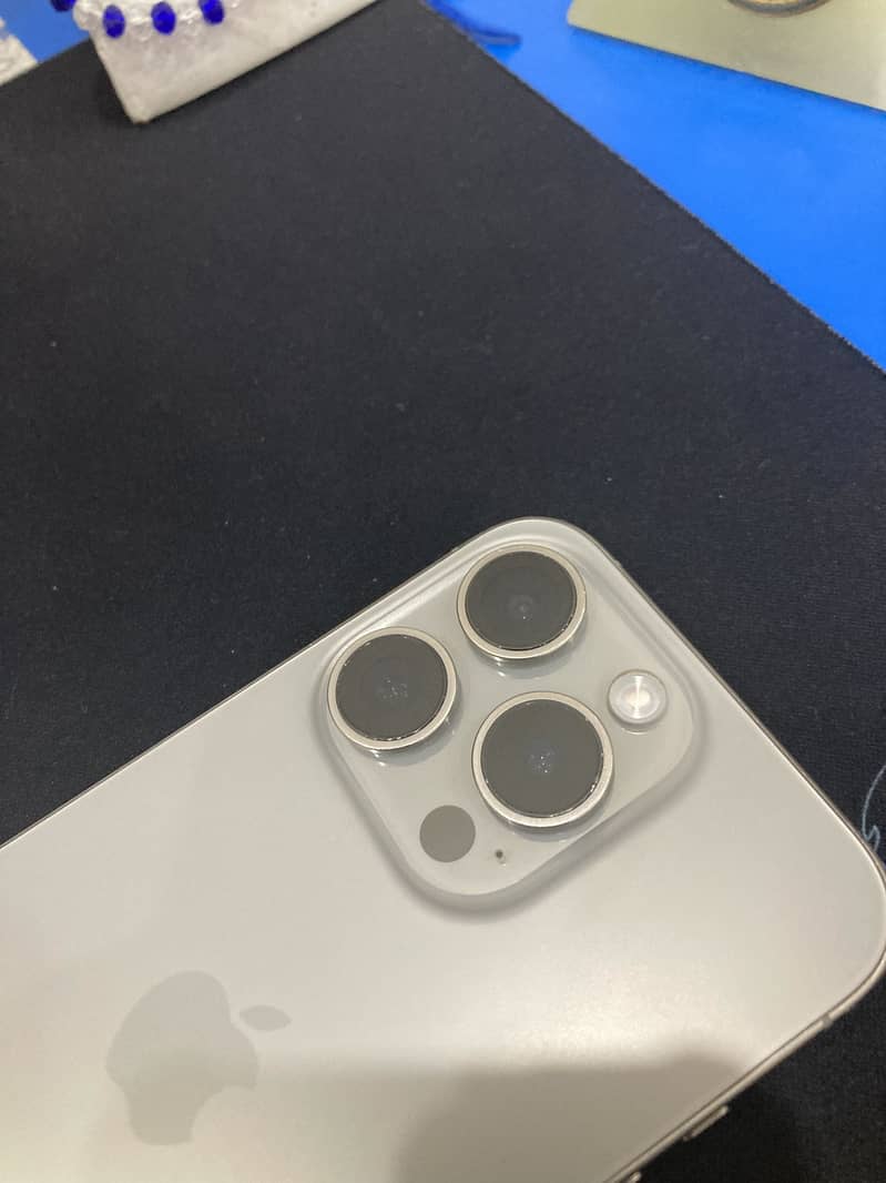 Apple iPhone 15 Pro 5