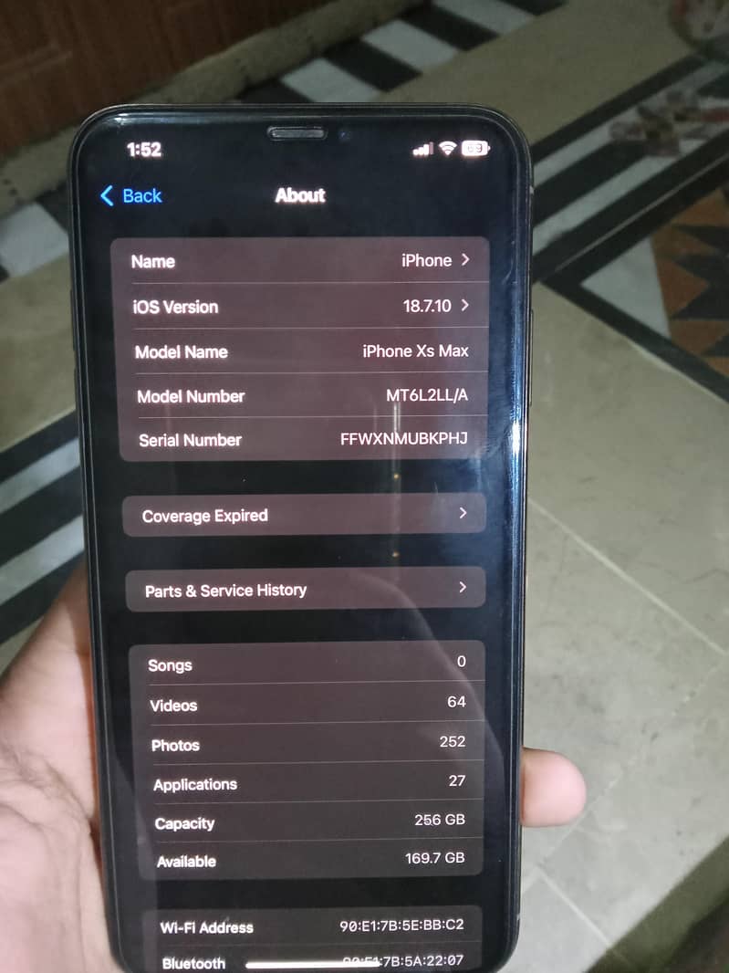Apple iPhone XS Max 4