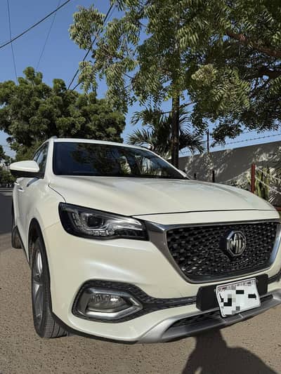 MG HS 2021