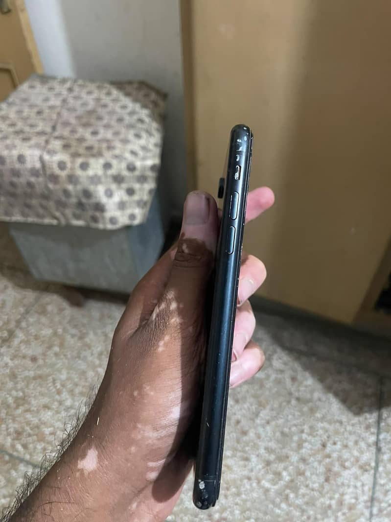 Apple iPhone Xr 4