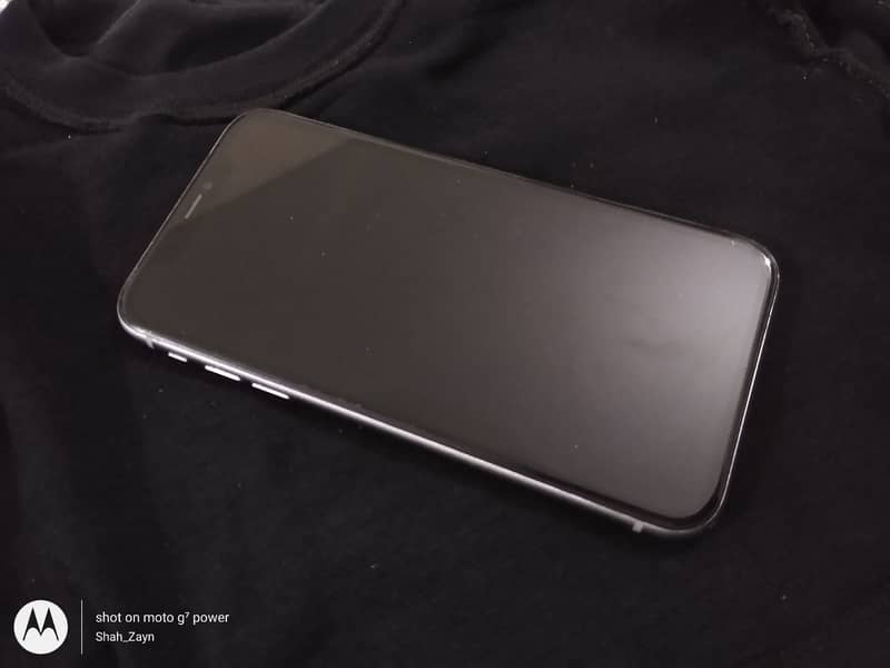 Apple iPhone 11 3