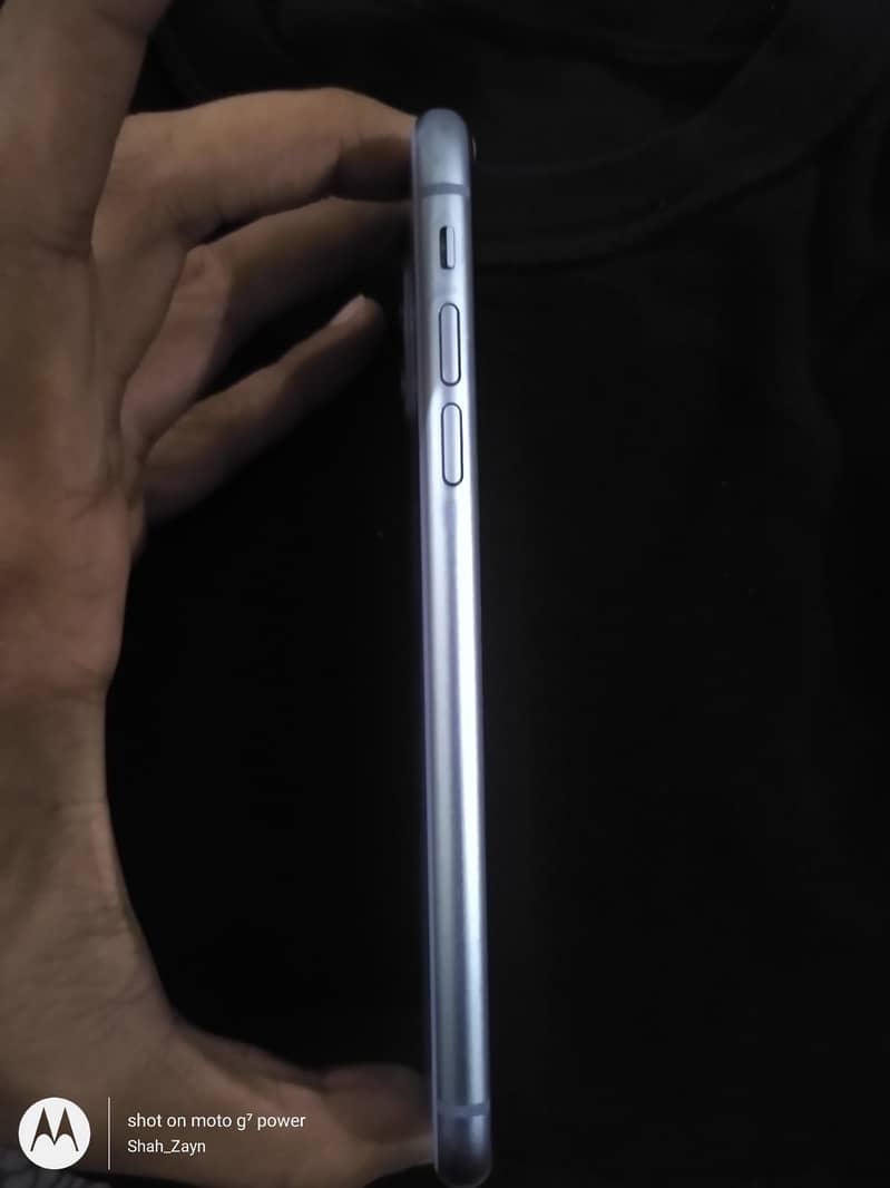 Apple iPhone 11 9