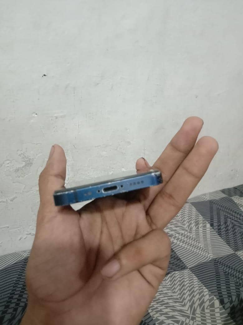 Apple iPhone 12 mini 2