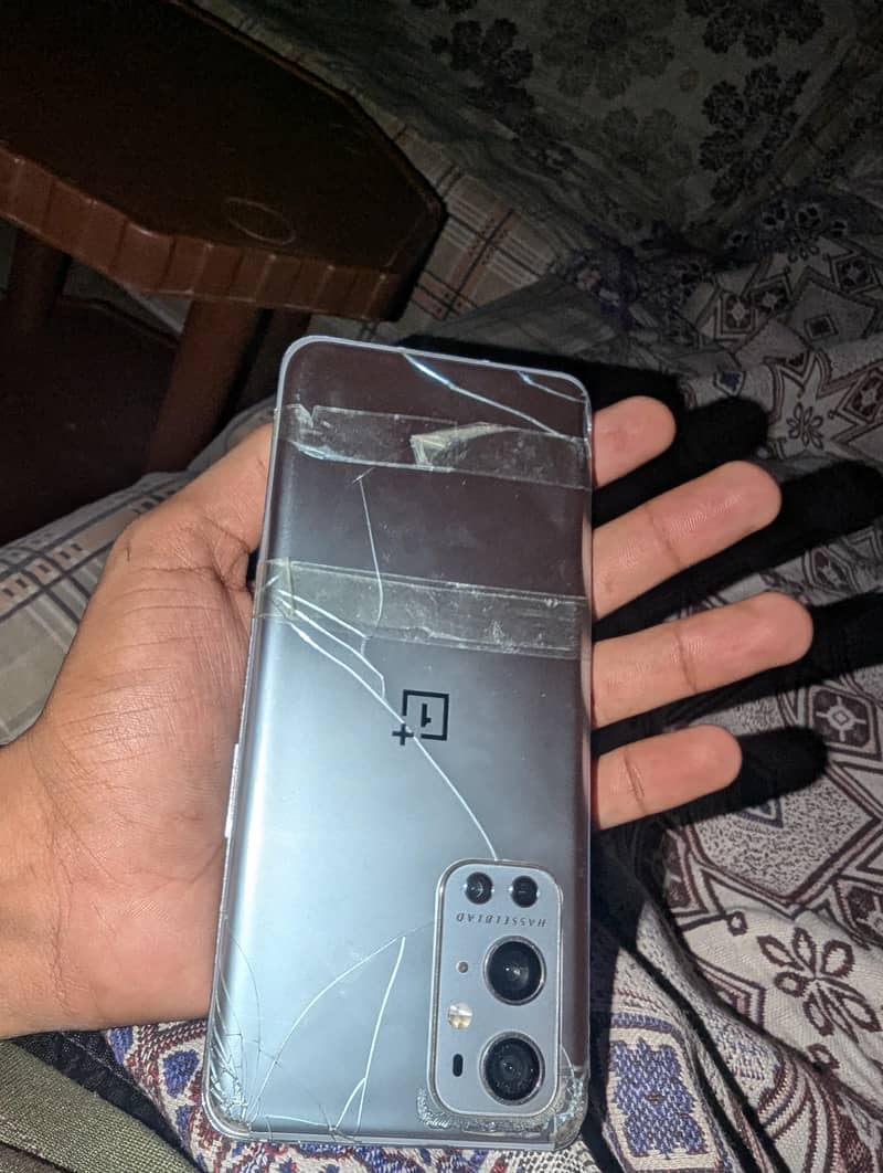 One Plus 9 Pro 8 128 0