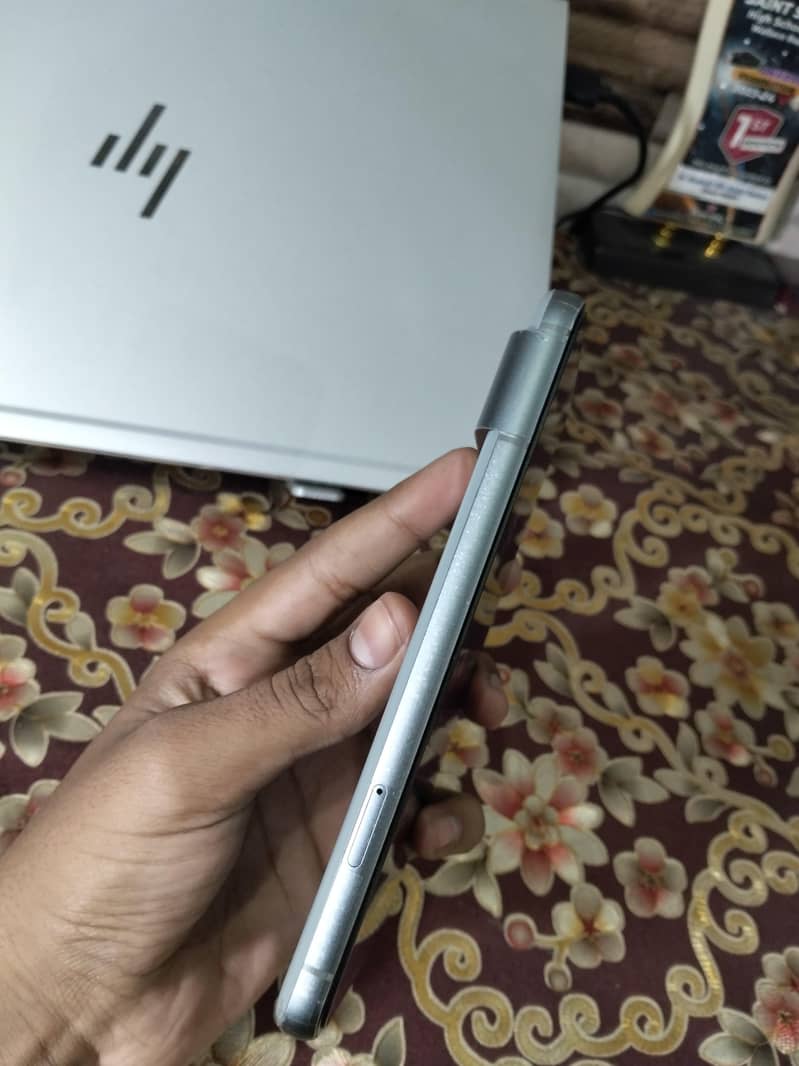 Google Pixel 8 3