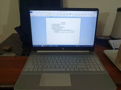 HP Laptop 15s Core i7, 11th gen with large display